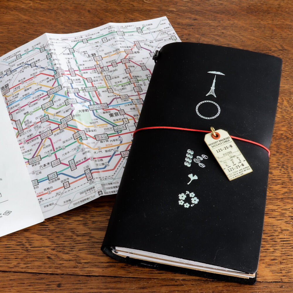 The limited edition Traveler's notebook Tokyo