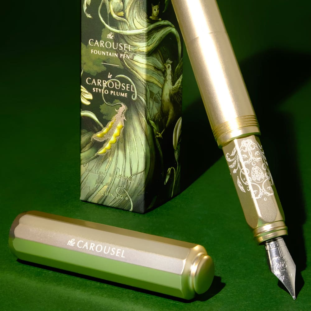 Aluminum Carousel Pen - Medium - Brilliant Beanstalk