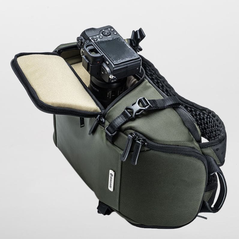 Backpack for camera VEO select 37 BRM green | The Outsiders Journey