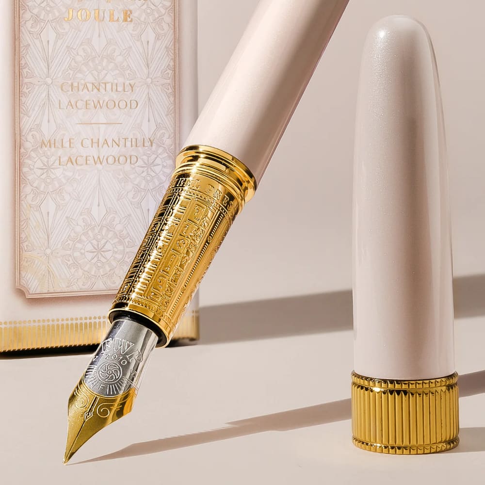 Joule Fountain Pen - Chantilly Lancewood - Fine - Fountain